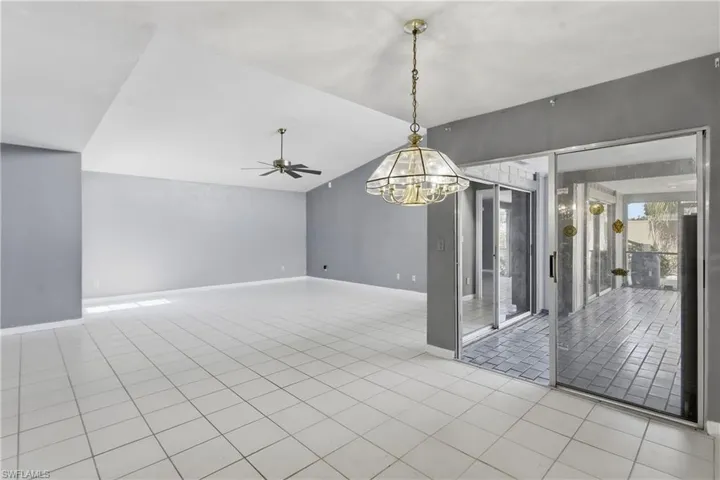 9753 Maplecrest Cir, Lehigh Acres, Florida 33936