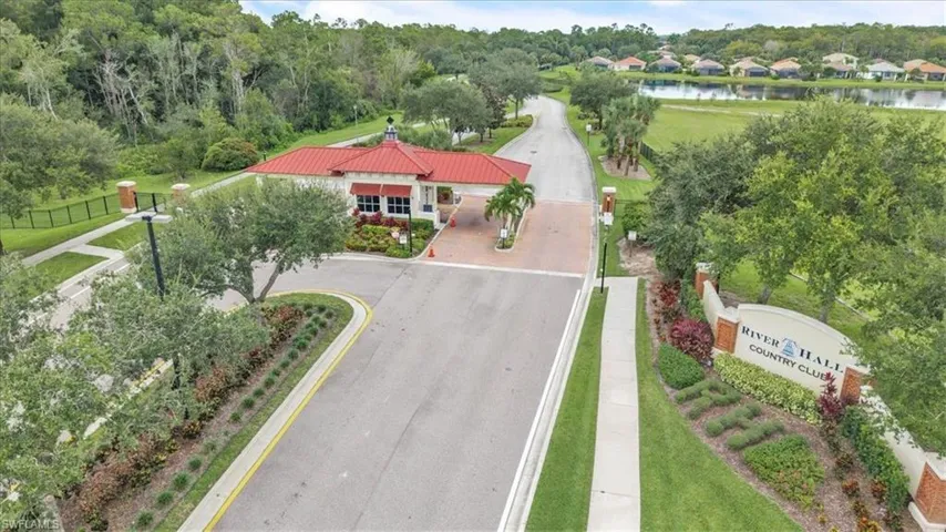 Gate/entrance