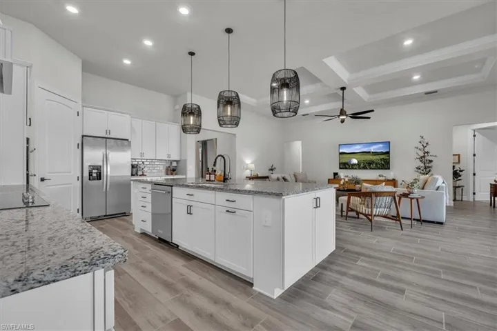 2937  Sagittaria  LN, Alva, FL 33920