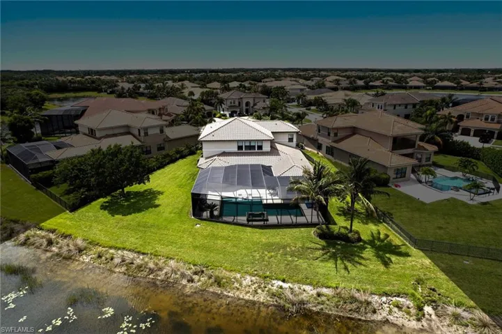 Location, location, location! Lakeview + BONUS green space for pet & kid play with cul-de-sac privacy!!!!A winning combination.