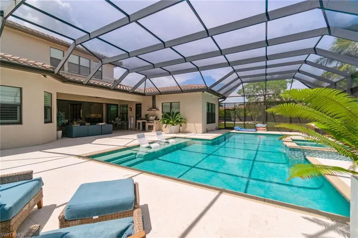 Enjoy basking in SE exposure with UV upgraded screens before cooling off on the sun shelf and relax in the spa lakeside!