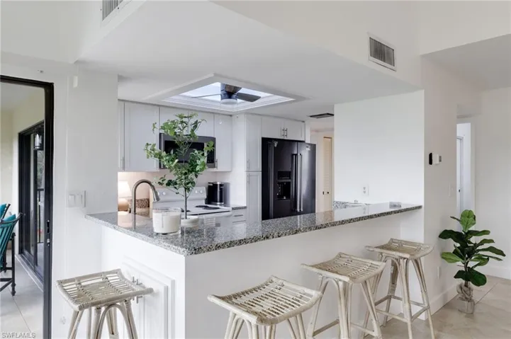 5530 Trailwinds DR # 726, FORT MYERS FL 33907