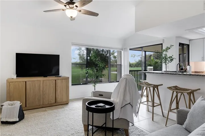 5530 Trailwinds DR # 726, FORT MYERS FL 33907