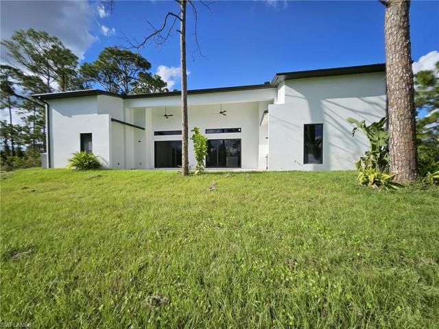 546  Charles Sise E ST, LEHIGH ACRES, FL 33974