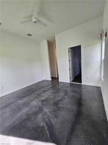546  Charles Sise E ST, LEHIGH ACRES, FL 33974