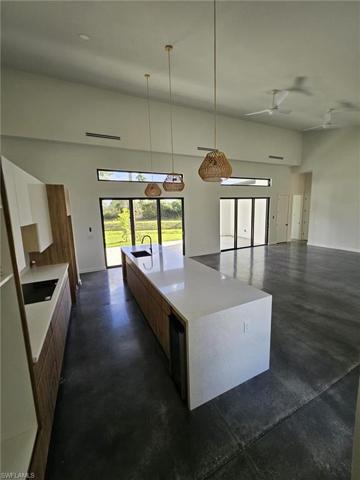 546  Charles Sise E ST, LEHIGH ACRES, FL 33974