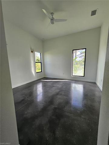 546  Charles Sise E ST, LEHIGH ACRES, FL 33974