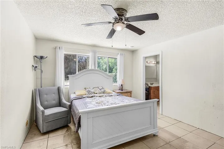 1718 Ne 7th Ter, Cape Coral, Florida 33909