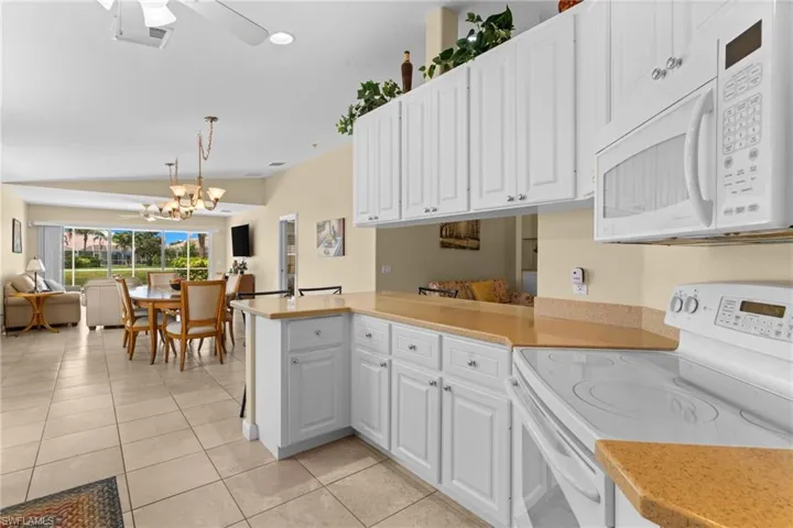 7620 Rozzini Ln, Naples, Florida 34114