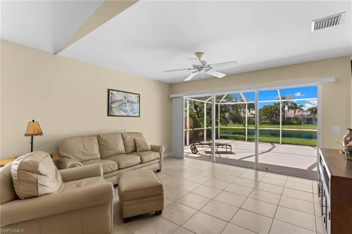 7620 Rozzini Ln, Naples, Florida 34114