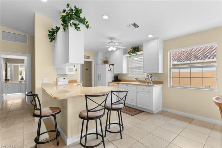 7620 Rozzini Ln, Naples, Florida 34114