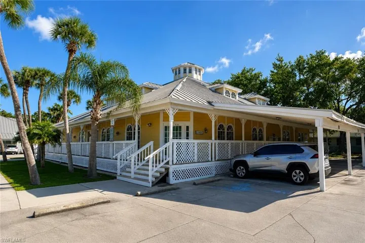 1342  Colonial  BLVD, Fort Myers, FL 33907