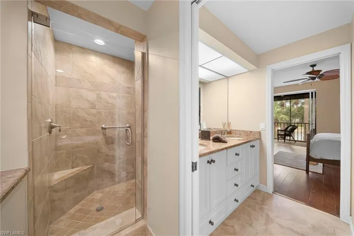 770 Waterford Dr 202, Naples, Florida 34113