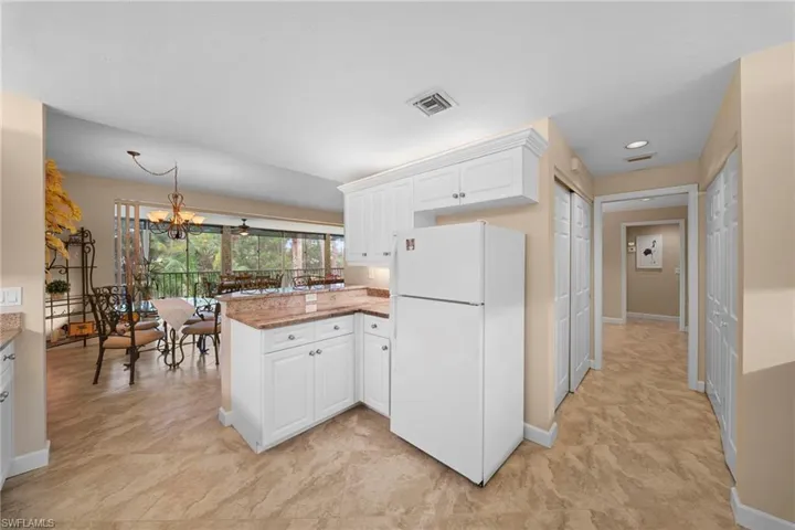 770 Waterford Dr 202, Naples, Florida 34113