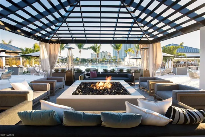 Kalea Bay Club Firepit