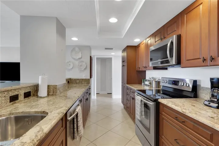 10420 Gulf Shore Dr 162, Naples, Florida 34108