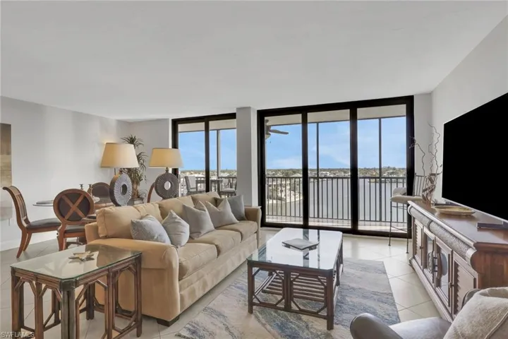 10420 Gulf Shore Dr 162, Naples, Florida 34108