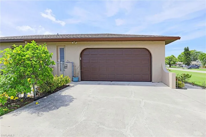 3925 Se 2nd Pl, Cape Coral, Florida 33904