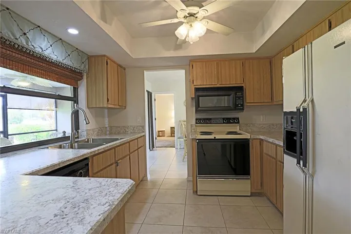 3925 Se 2nd Pl, Cape Coral, Florida 33904