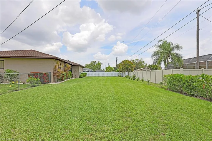 3925 Se 2nd Pl, Cape Coral, Florida 33904