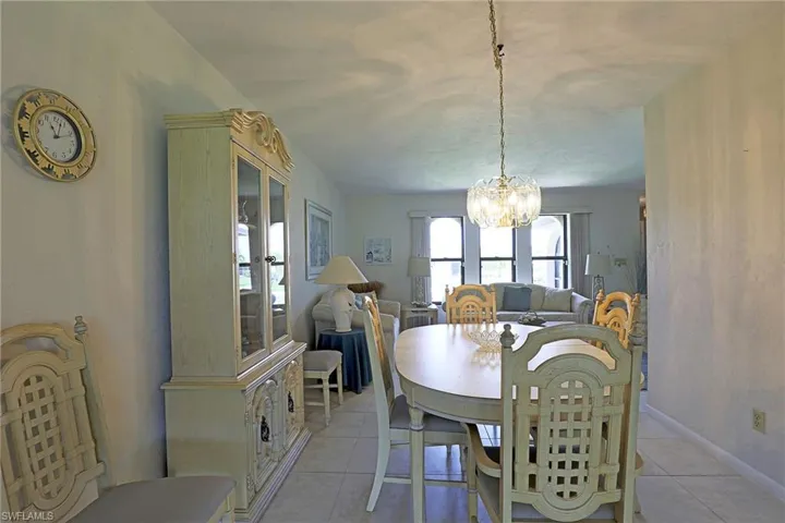 3925 Se 2nd Pl, Cape Coral, Florida 33904