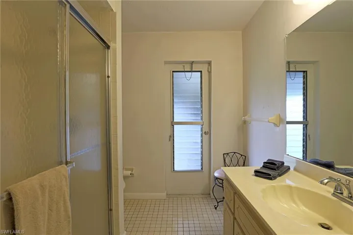 3925 Se 2nd Pl, Cape Coral, Florida 33904