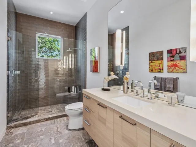Guest bath 2