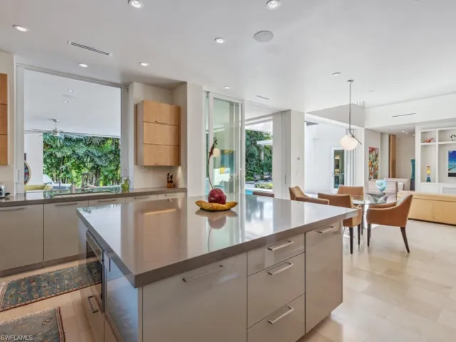 Oversized square Island with Quartz countertops