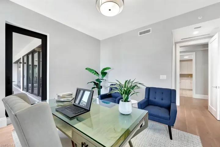 1130 3rd Ave S 512, Naples, Florida 34102