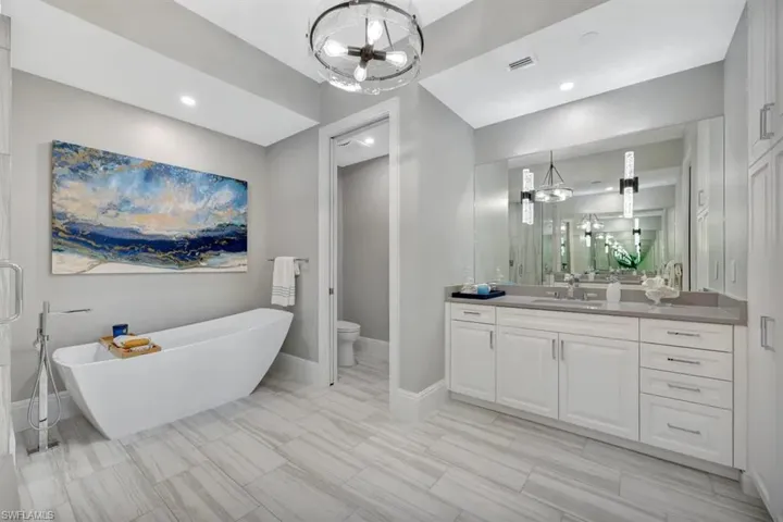 1130 3rd Ave S 512, Naples, Florida 34102
