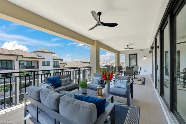 1130 3rd Ave S 512, Naples, Florida 34102