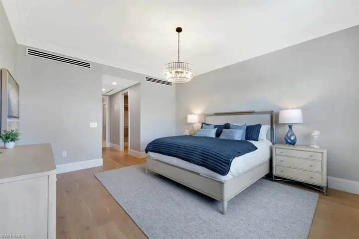 1130 3rd Ave S 512, Naples, Florida 34102