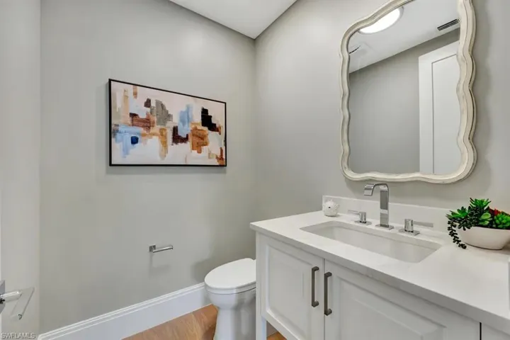 1130 3rd Ave S 512, Naples, Florida 34102