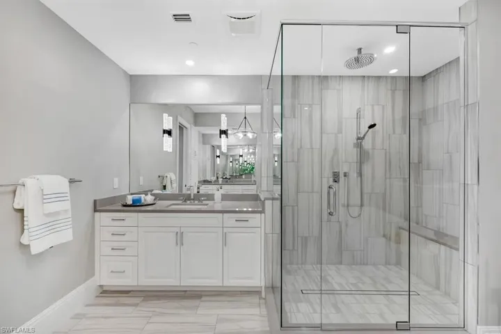 1130 3rd Ave S 512, Naples, Florida 34102