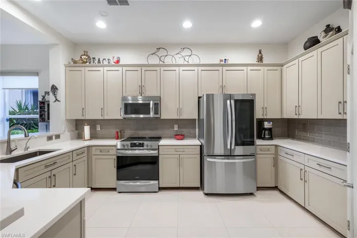13850 Cleto Dr, Estero, Florida 33928