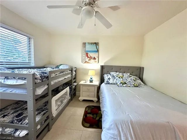 788  Park Shore  DR, Naples, FL 34103