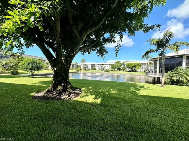 788  Park Shore  DR, Naples, FL 34103