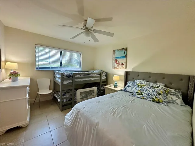788  Park Shore  DR, Naples, FL 34103