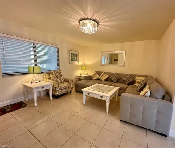788  Park Shore  DR, Naples, FL 34103
