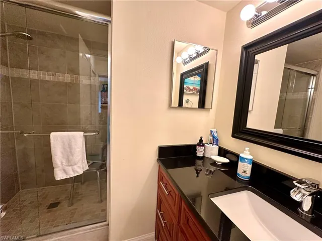 788  Park Shore  DR, Naples, FL 34103
