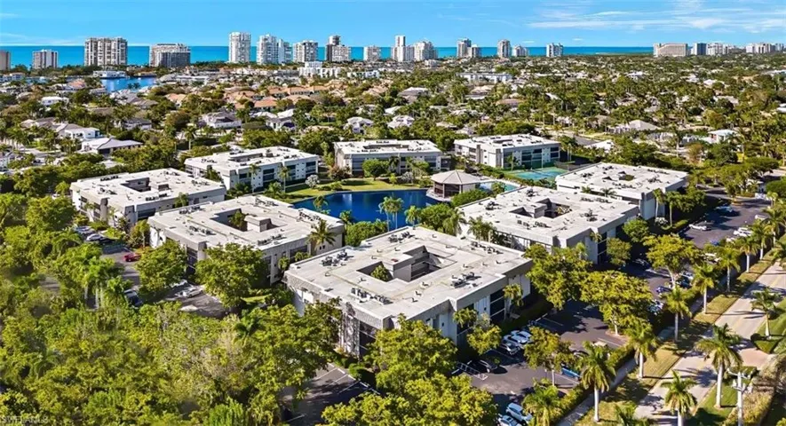 788  Park Shore  DR, Naples, FL 34103
