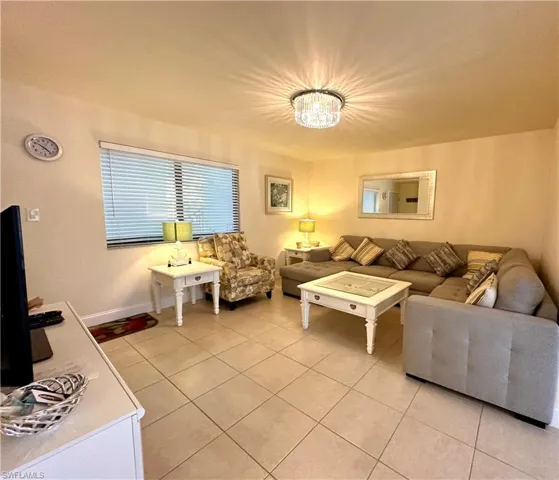 788  Park Shore  DR, Naples, FL 34103