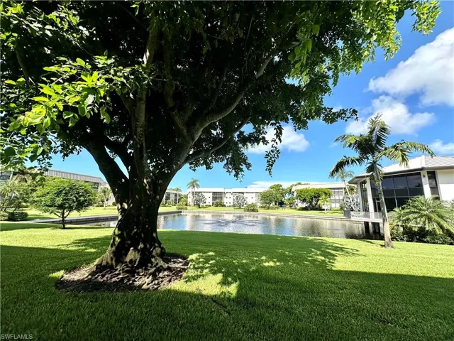 788  Park Shore  DR, Naples, FL 34103