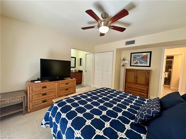 788  Park Shore  DR, Naples, FL 34103