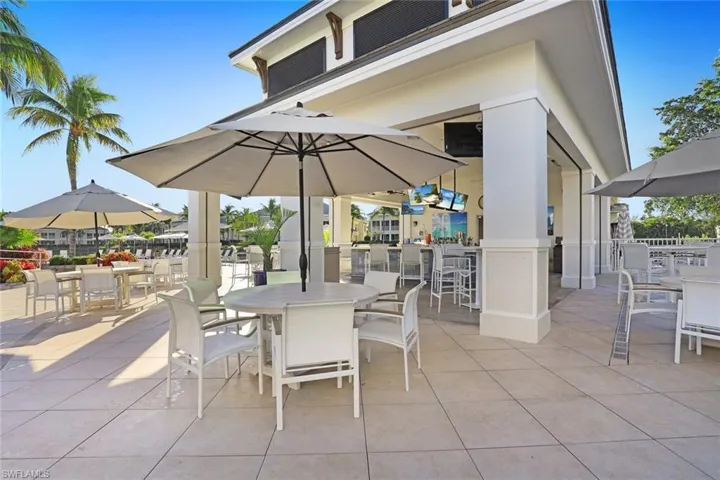 Poolside resort casual dining at the Tiki Bar.