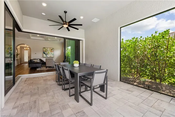 9799 Everglades Dr, Naples, Florida 34120