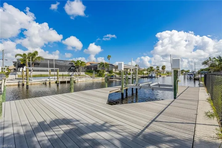 Dock & Boat Lift