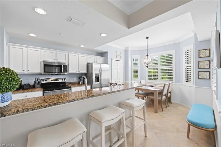 9715 Acqua Ct 116, Naples, Florida 34113