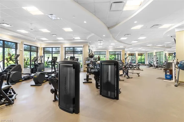 9715 Acqua Ct 116, Naples, Florida 34113