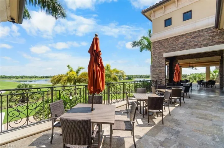 9715 Acqua Ct 116, Naples, Florida 34113